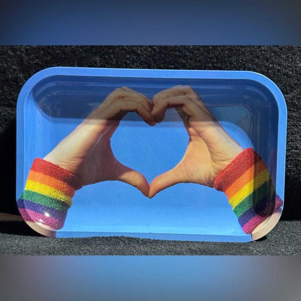 Pulsar Rainbow Heart Tray